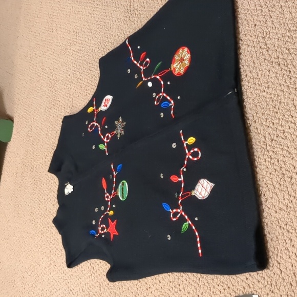 Vintage Nouveaux Holiday Embroidered Sweater Vest - Picture 10 of 10